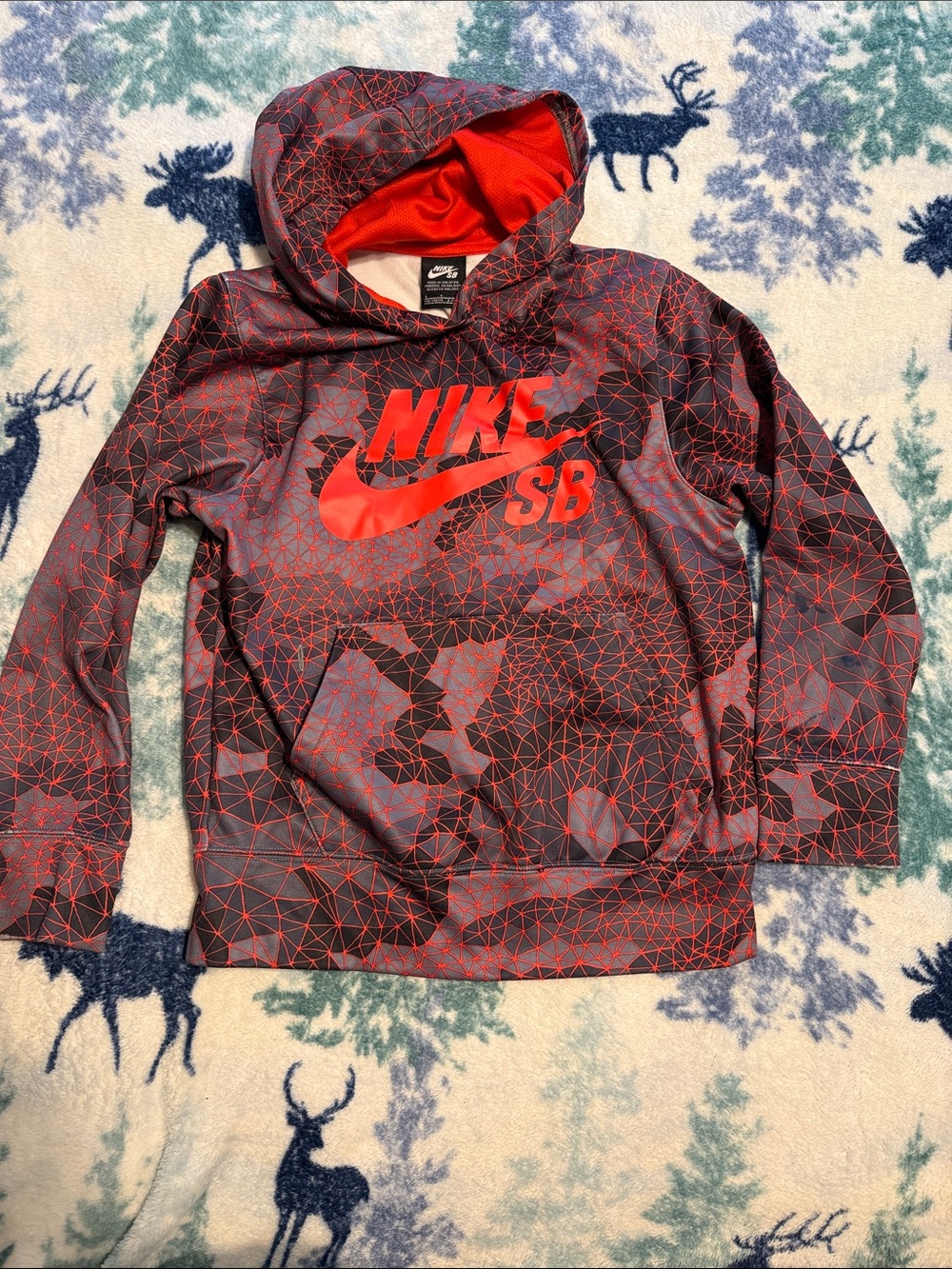 Nike Boys' Red and Black Graphic Hoodie